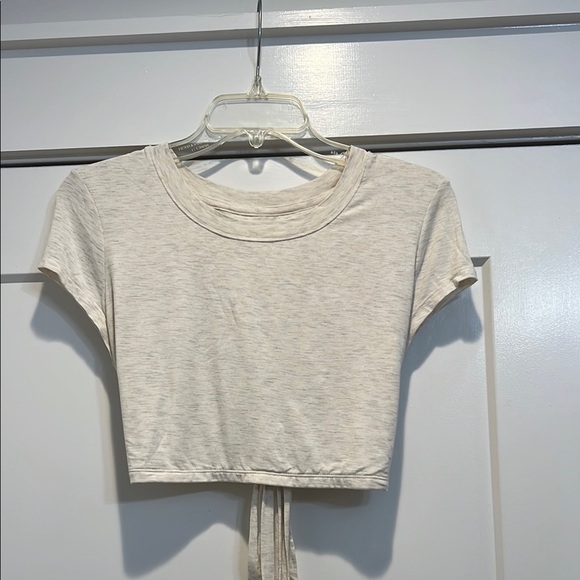 Aerie Offline Cream Crop Top with tie size small. In excellent condition! - Picture 1 of 7